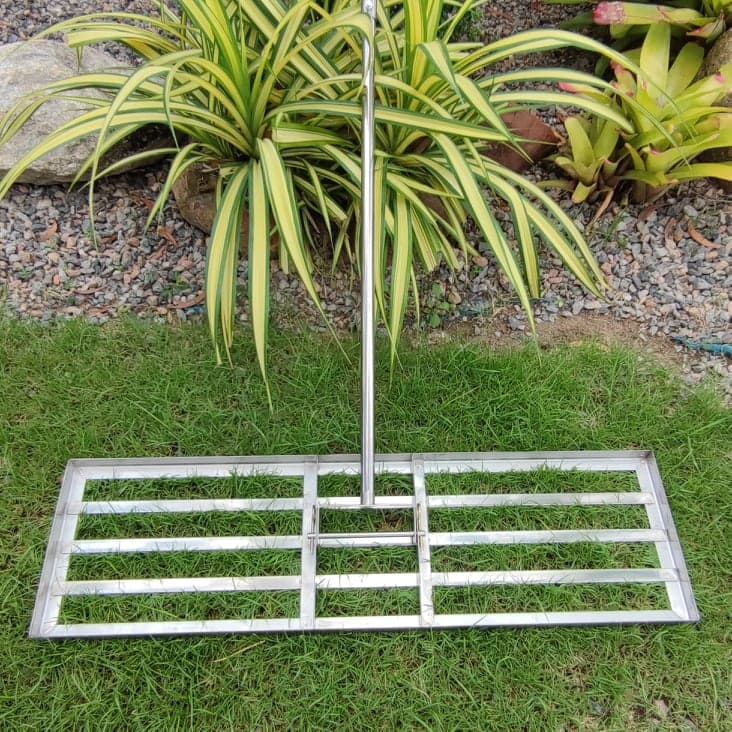 Lawn Lute 92cm (36 in) Stainless Steel Lawn Levelling Rake: image 4